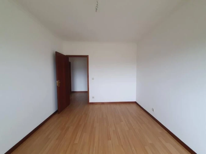 Apartamento T3 para Venda em Paço de Sousa Foto 8
