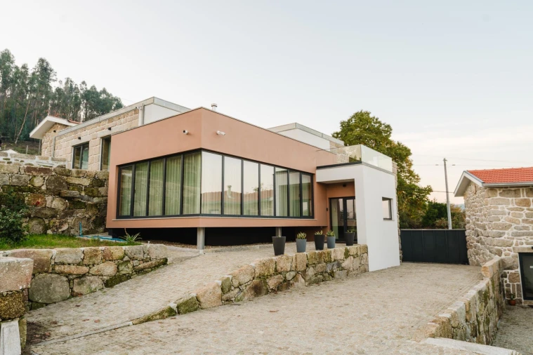 Moradia T6 para Venda em Termas de São Vicente