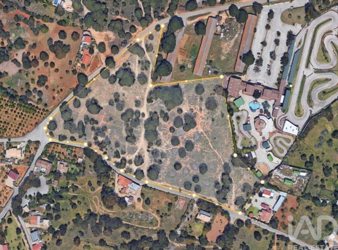 Terreno para Venda em Quarteira