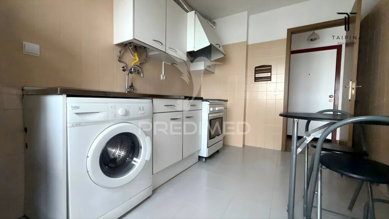 Apartamento T1 para Venda em Caparica e Trafaria Foto 11