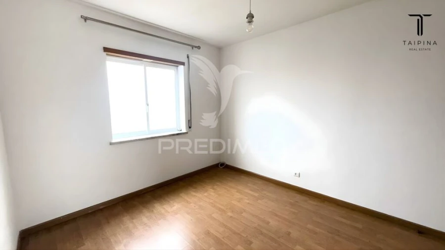 Apartamento T1 para Venda em Caparica e Trafaria Foto 6