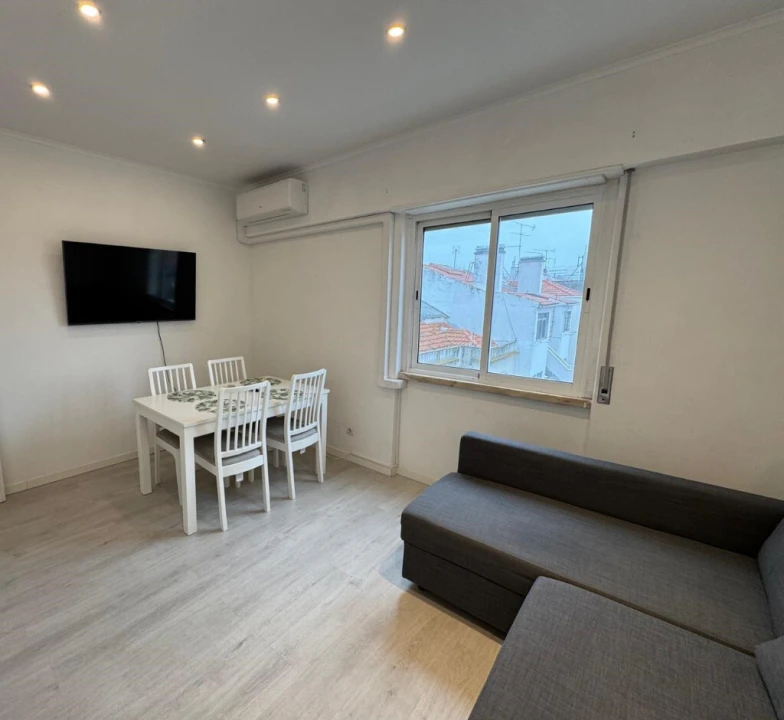 Apartamento T2 para Arrendamento em Moscavide e Portela Foto 2