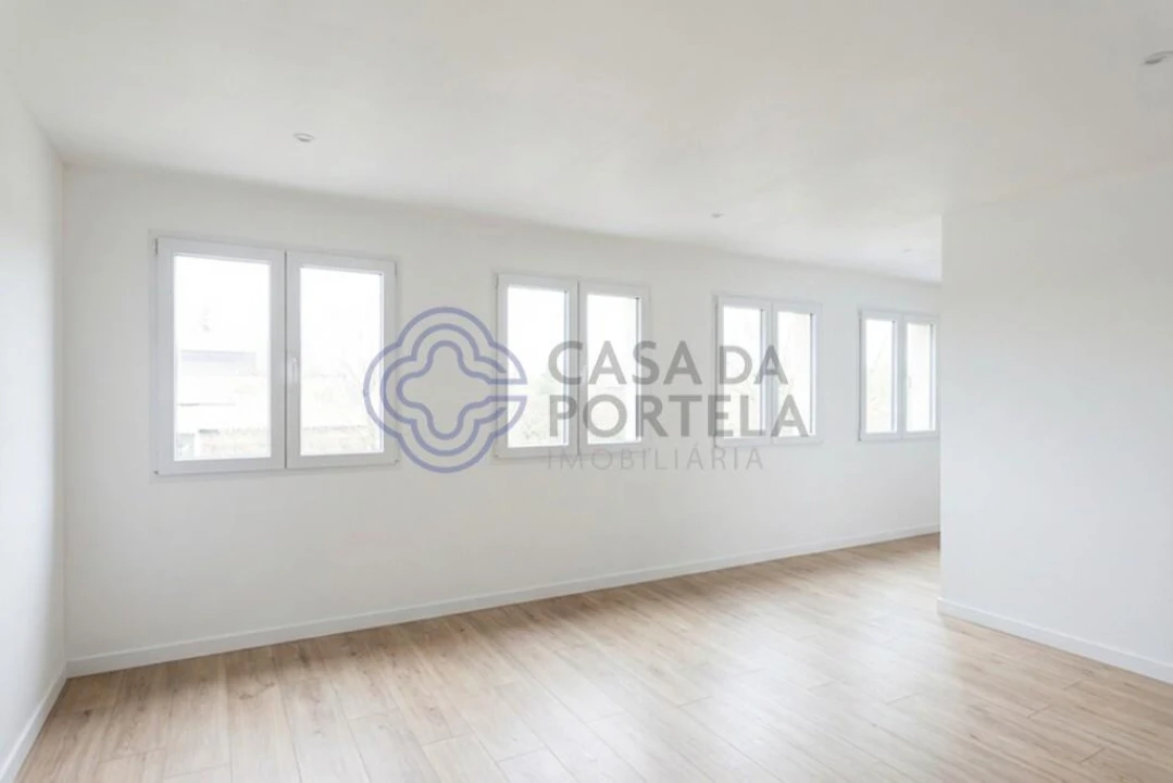 Moradia T2 para Venda em Cabaços Foto 21