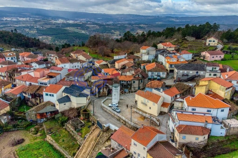 Moradia T2 para Venda em Cabaços Foto 10