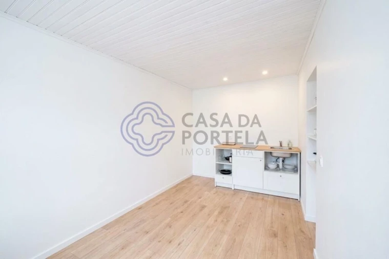 Moradia T2 para Venda em Cabaços Foto 17