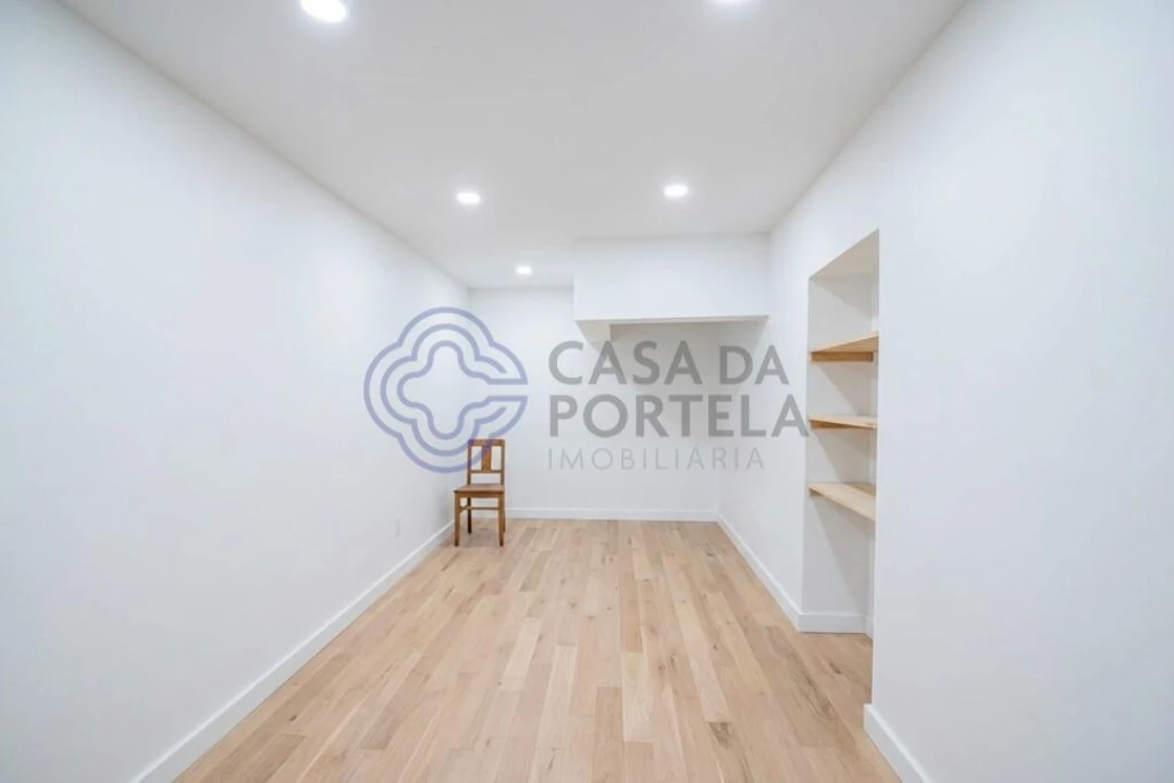 Moradia T2 para Venda em Cabaços Foto 16