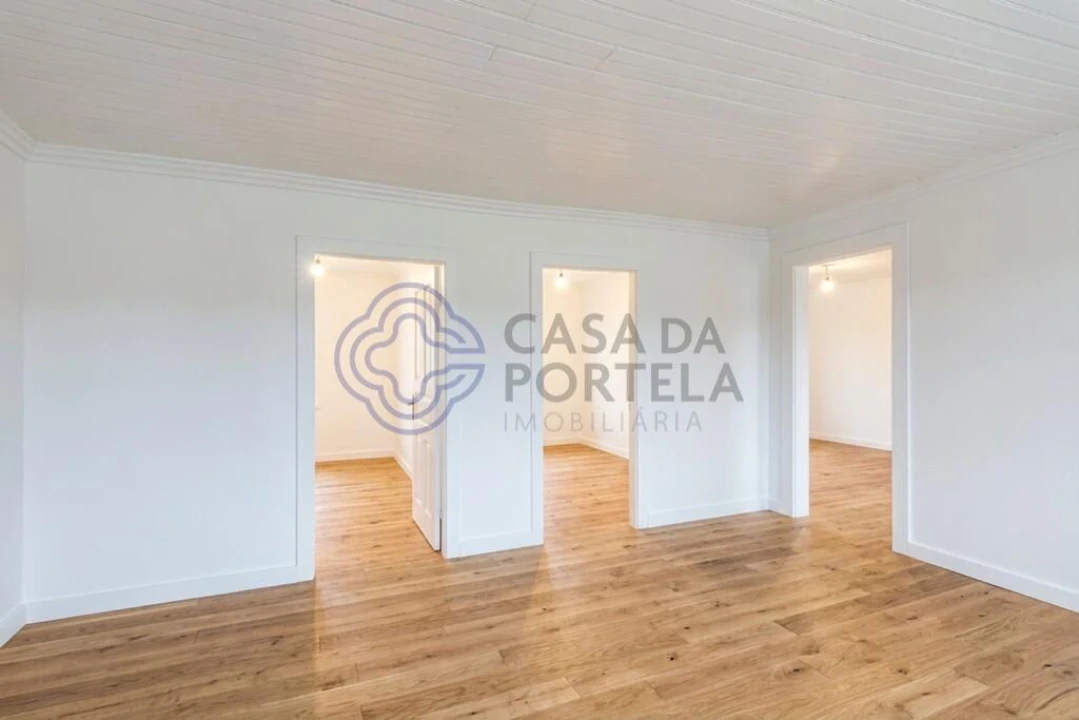 Moradia T2 para Venda em Cabaços Foto 19