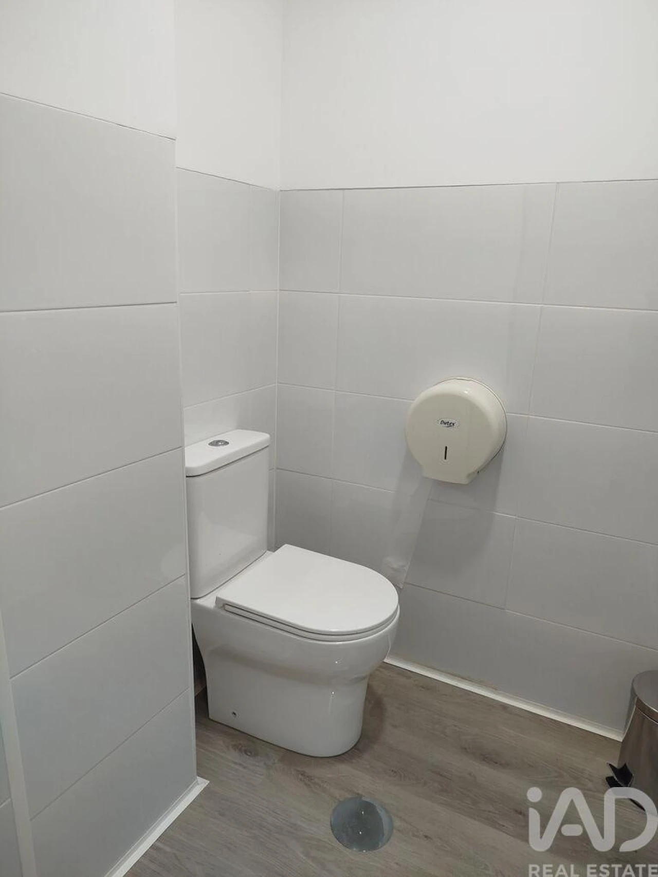 Loja para Arrendamento em Mafamude e Vilar do Paraíso Foto 3