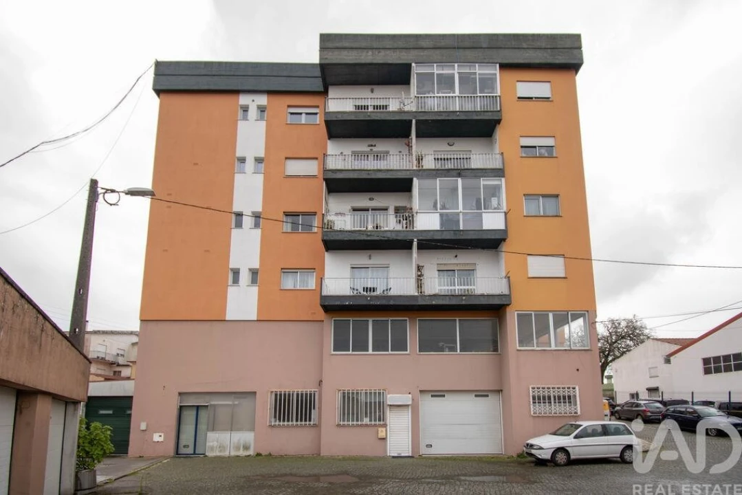 Apartamento T3 para Venda em Leiria, Pousos, Barreira e Cortes Foto 19