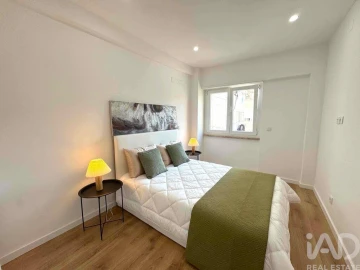Apartamento T3 para Venda em Benfica