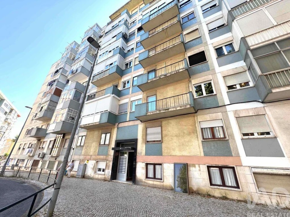 Apartamento T3 para Venda em Benfica Foto 36