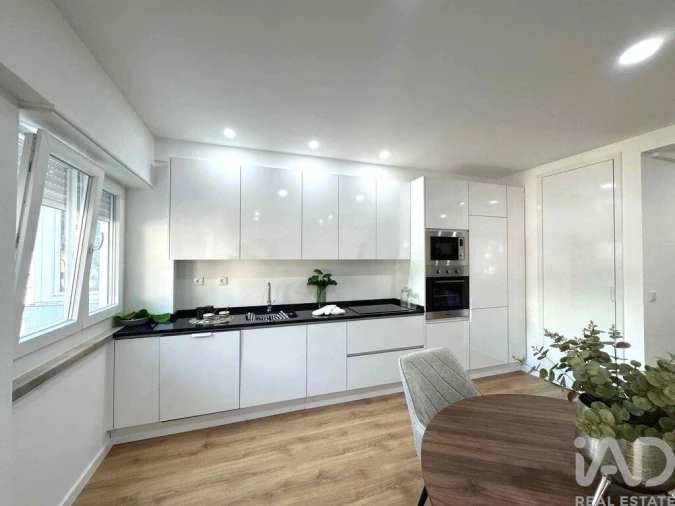 Apartamento T3 para Venda em Benfica Foto 6
