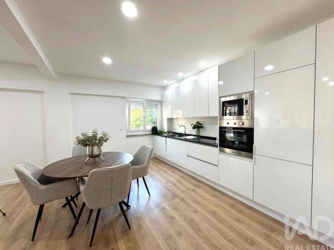 Apartamento T3 para Venda em Benfica Foto 7