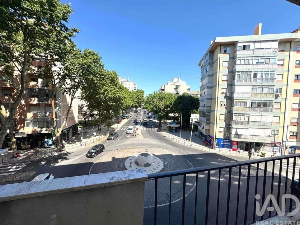 Apartamento T3 para Venda em Benfica Foto 10