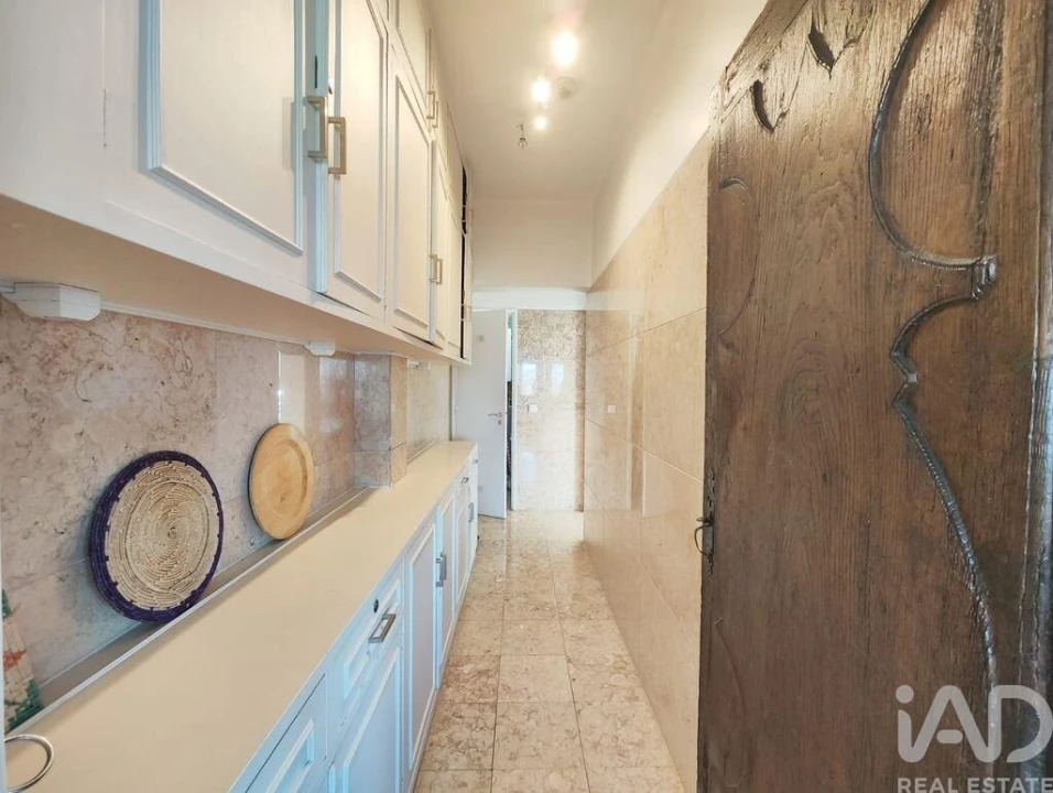 Apartamento T4 para Arrendamento em Avenidas Novas Foto 13