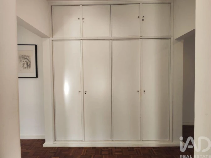 Apartamento T4 para Arrendamento em Avenidas Novas Foto 25