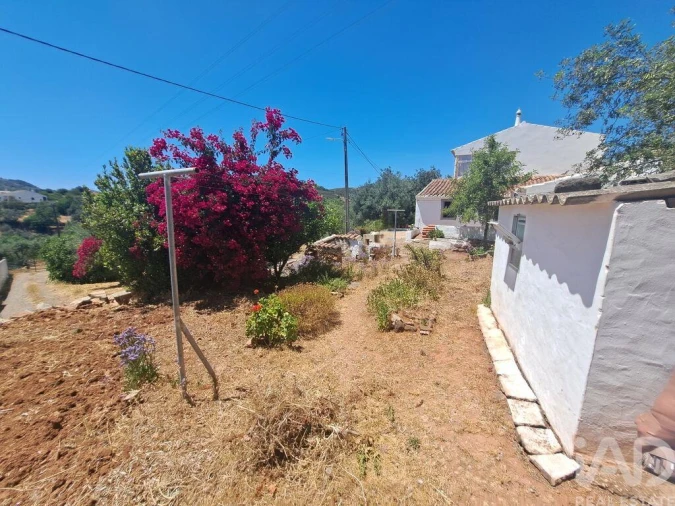 Moradia T2 para Venda em Santa Catarina da Fonte do Bispo Foto 5