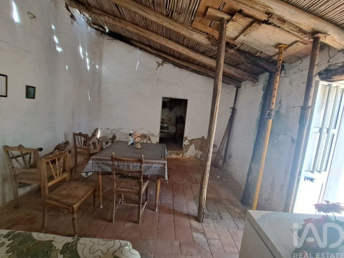 Moradia T2 para Venda em Santa Catarina da Fonte do Bispo Foto 17