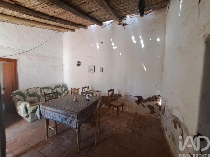 Moradia T2 para Venda em Santa Catarina da Fonte do Bispo Foto 18