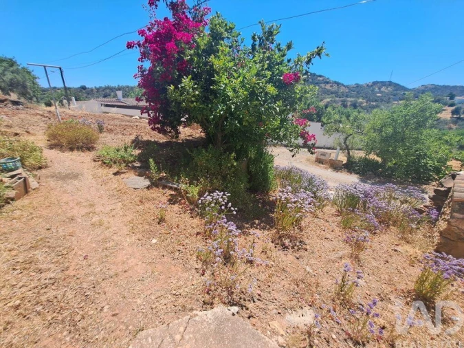 Moradia T2 para Venda em Santa Catarina da Fonte do Bispo Foto 4