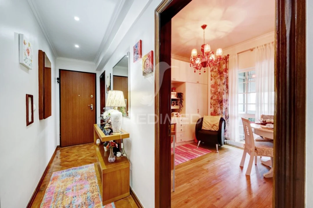 Apartamento T2 para Venda em Alfragide Foto 10