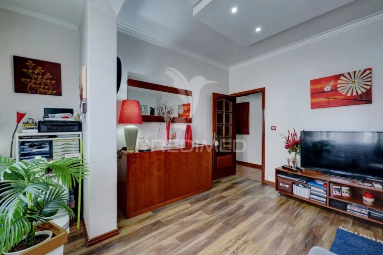 Apartamento T2 para Venda em Alfragide Foto 5
