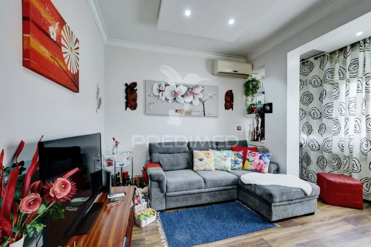 Apartamento T2 para Venda em Alfragide Foto 4