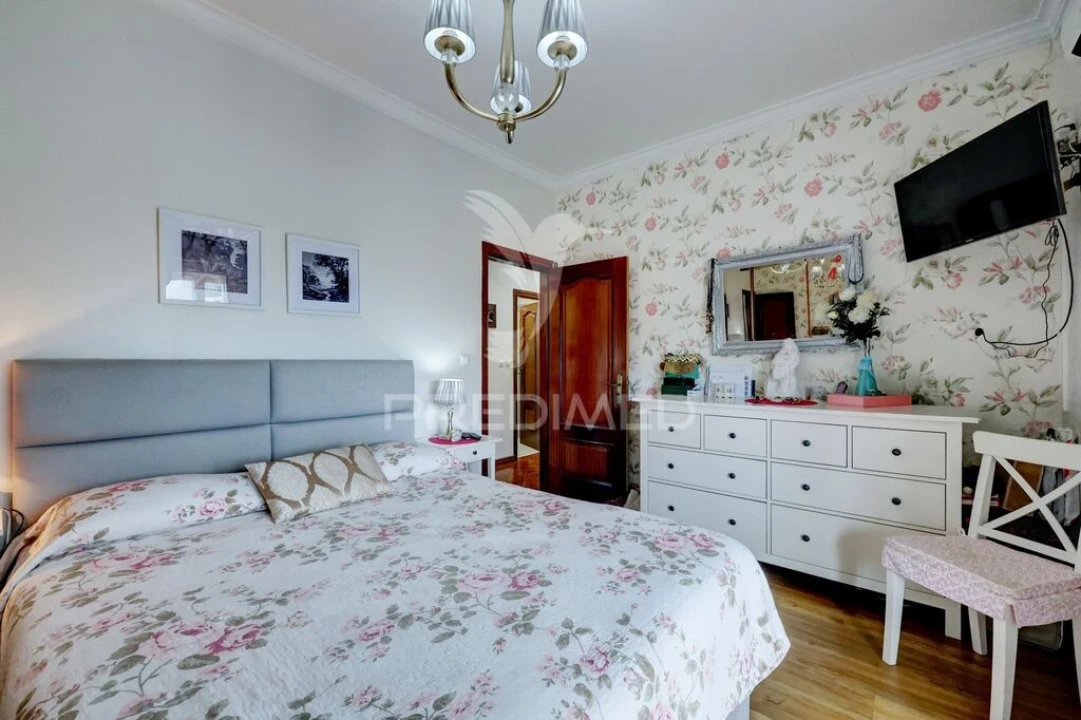 Apartamento T2 para Venda em Alfragide Foto 19