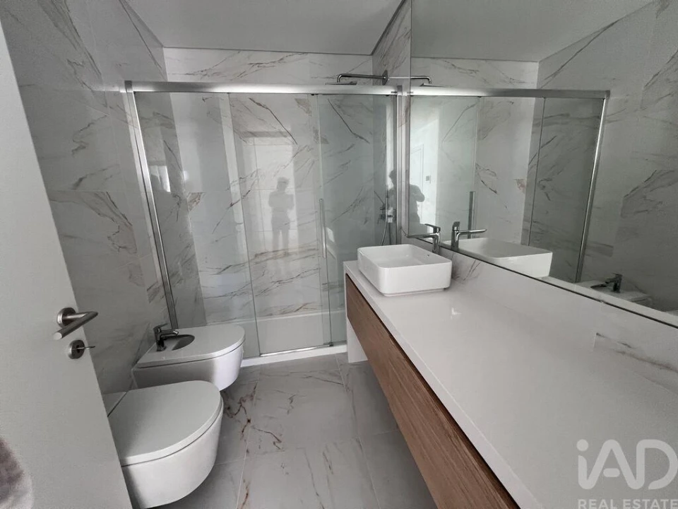 Apartamento T1 para Venda em São Martinho do Porto Foto 14