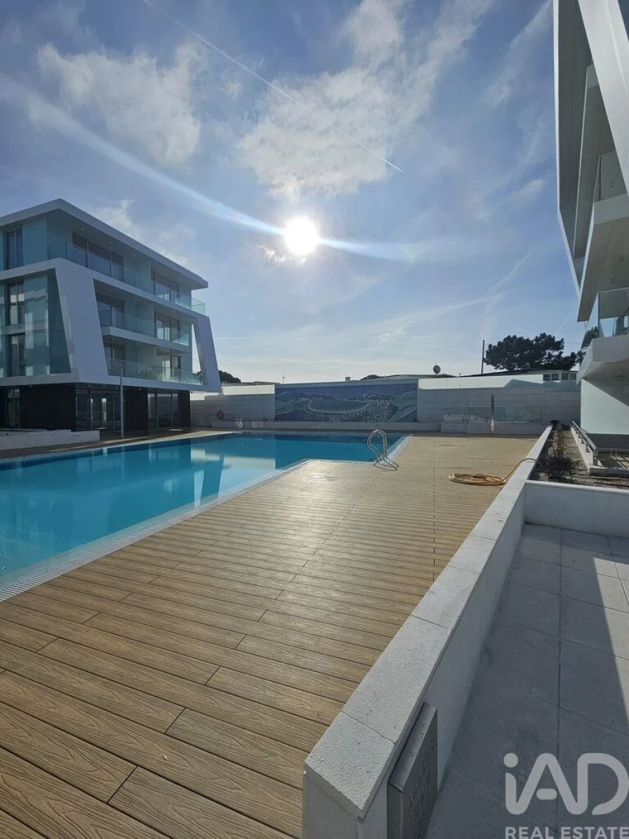 Apartamento T1 para Venda em São Martinho do Porto Foto 13