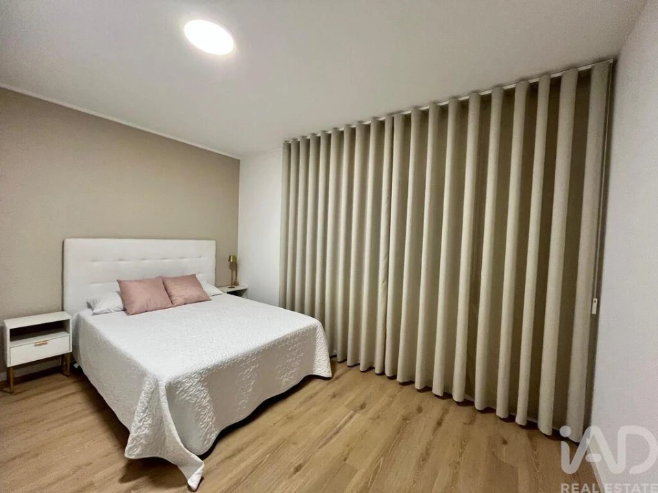 Apartamento T2 para Venda em Ramalde Foto 16