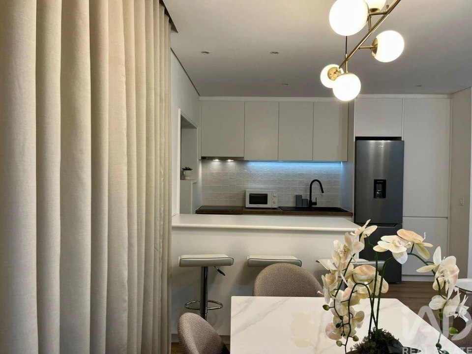 Apartamento T2 para Venda em Ramalde Foto 14