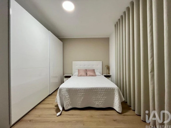 Apartamento T2 para Venda em Ramalde Foto 18
