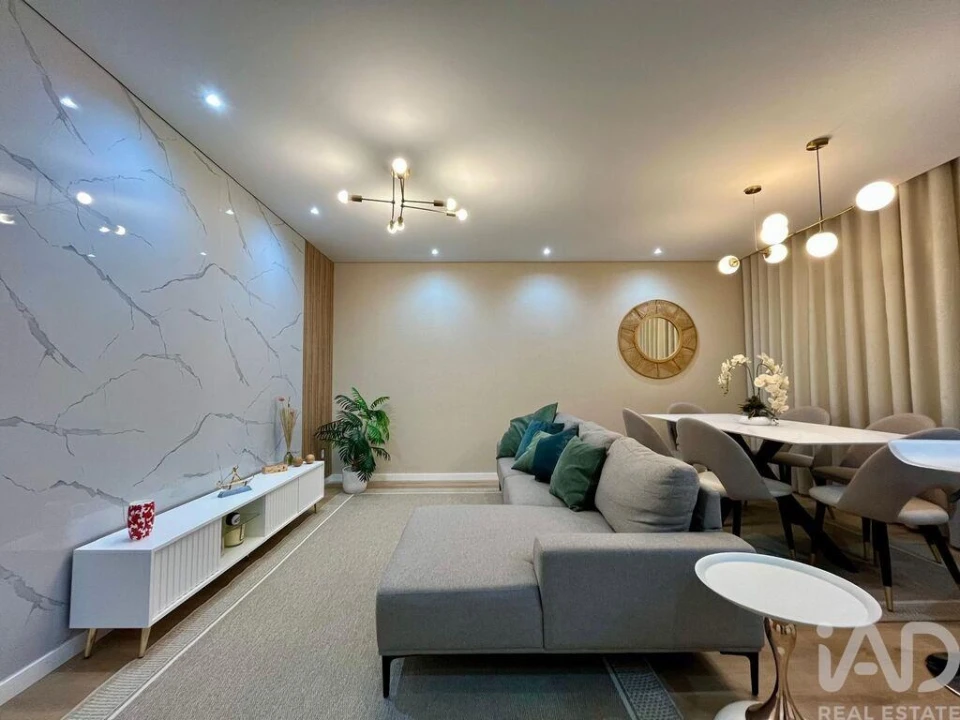Apartamento T2 para Venda em Ramalde Foto 9