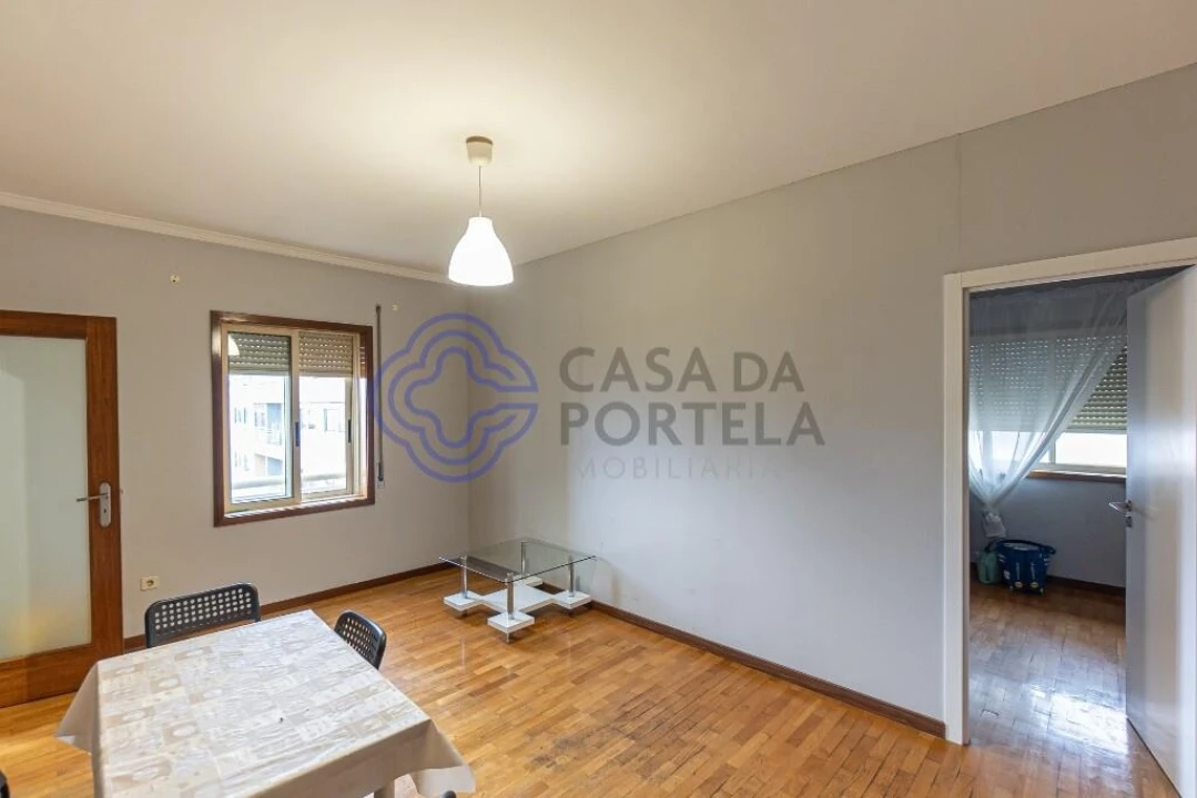 Apartamento T3 para Venda em Vilar de Andorinho Foto 11