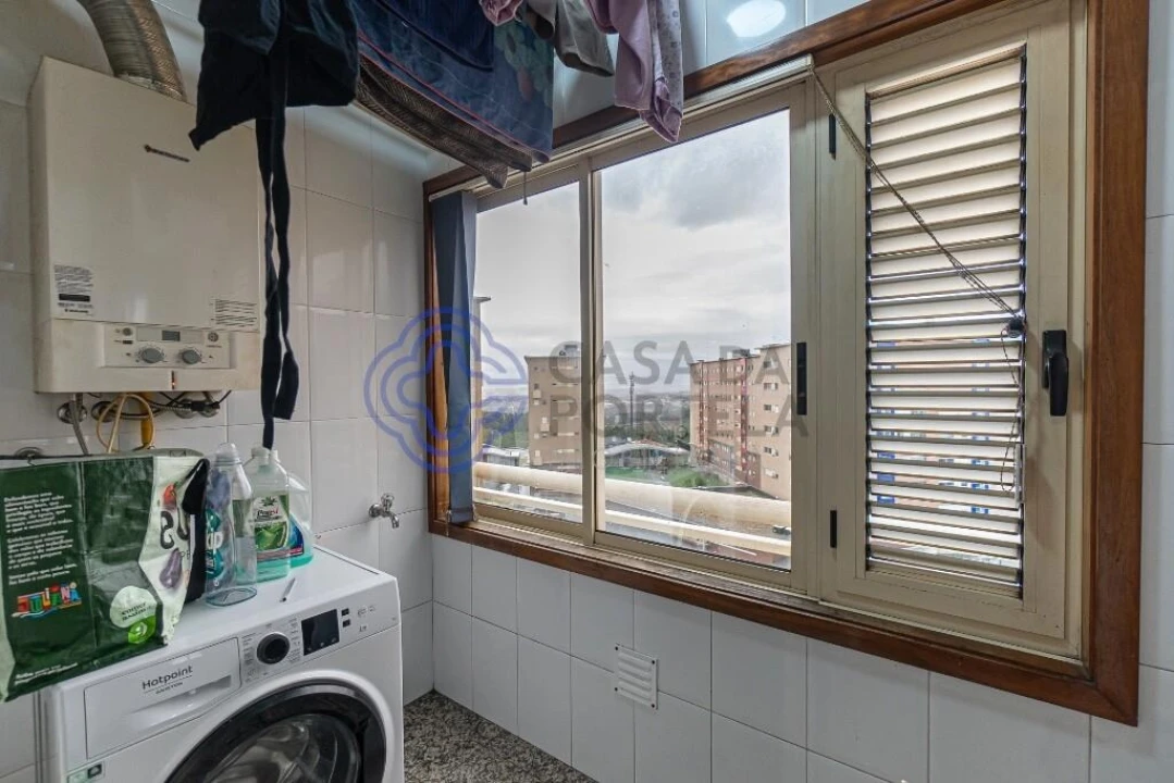 Apartamento T3 para Venda em Vilar de Andorinho Foto 8