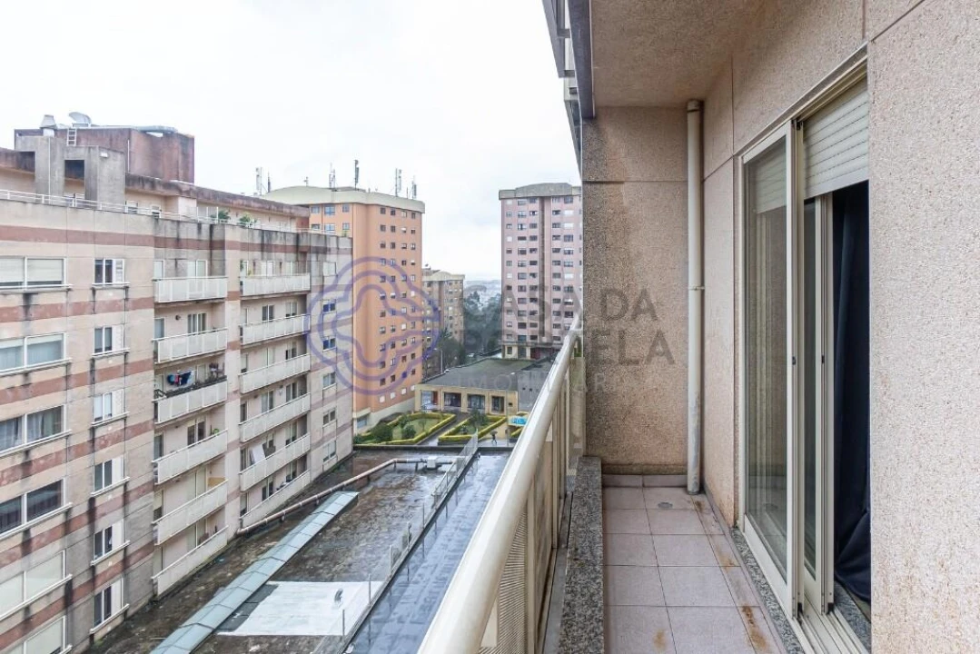 Apartamento T3 para Venda em Vilar de Andorinho Foto 14