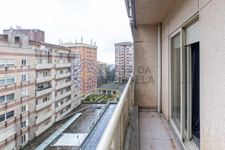 Apartamento T3 para Venda em Vilar de Andorinho Foto 14