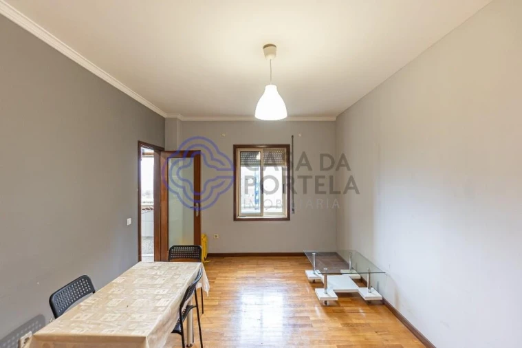 Apartamento T3 para Venda em Vilar de Andorinho Foto 9