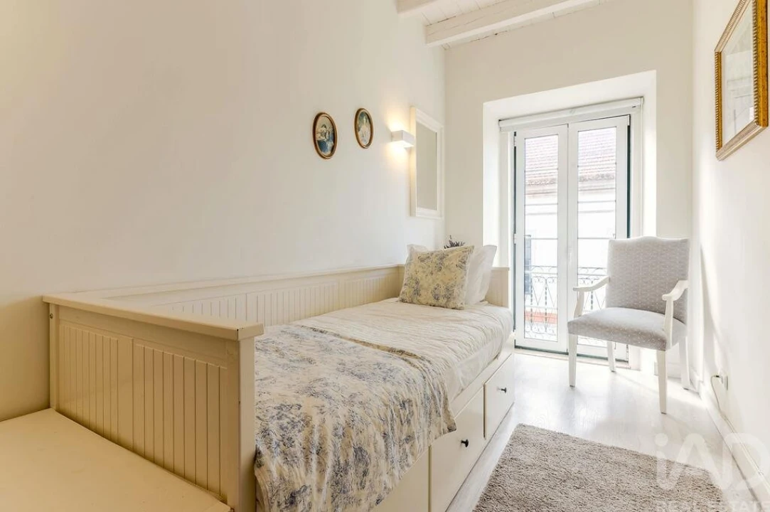 Apartamento T3 para Arrendamento em Misericórdia Foto 14