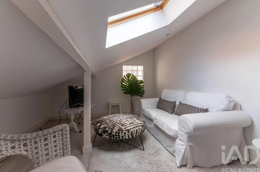 Apartamento T3 para Arrendamento em Misericórdia Foto 21