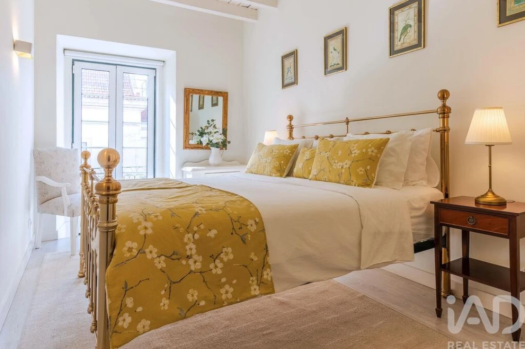 Apartamento T3 para Arrendamento em Misericórdia Foto 12