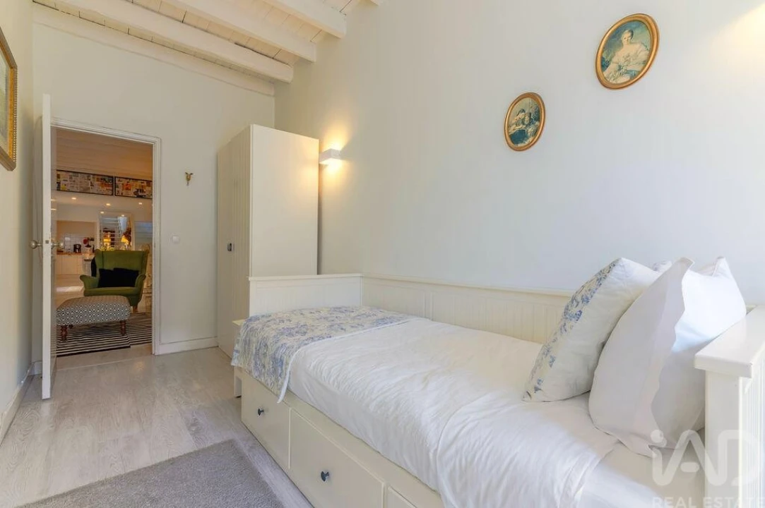 Apartamento T3 para Arrendamento em Misericórdia Foto 15