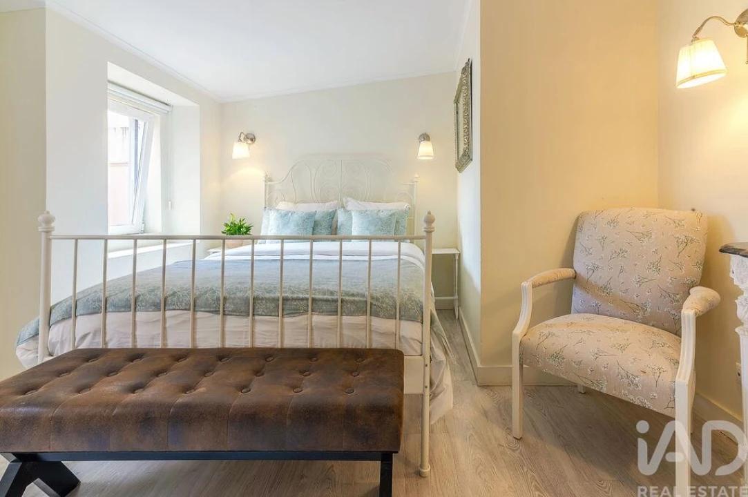 Apartamento T3 para Arrendamento em Misericórdia Foto 18