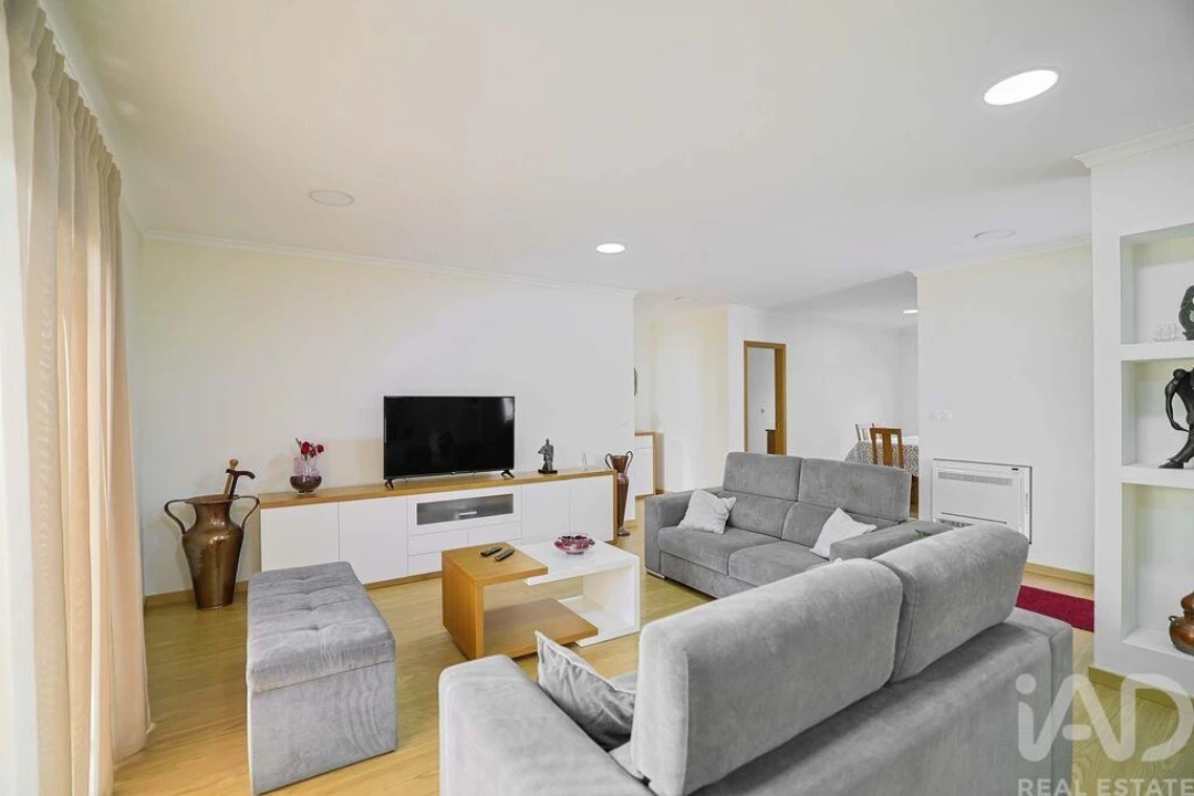 Moradia T3 para Venda em Vila Nova de Cerveira e Lovelhe Foto 9