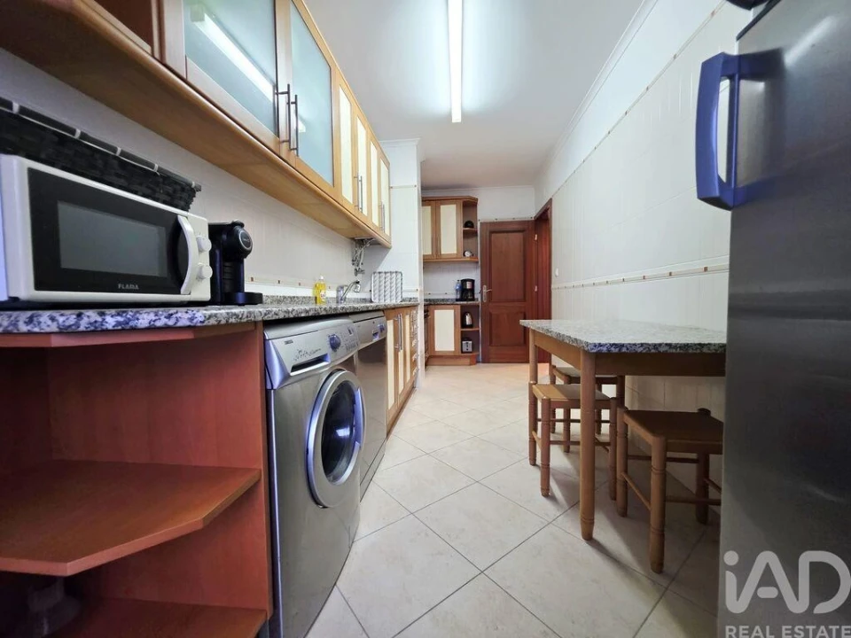 Apartamento T2 para Venda em Olhão Foto 18