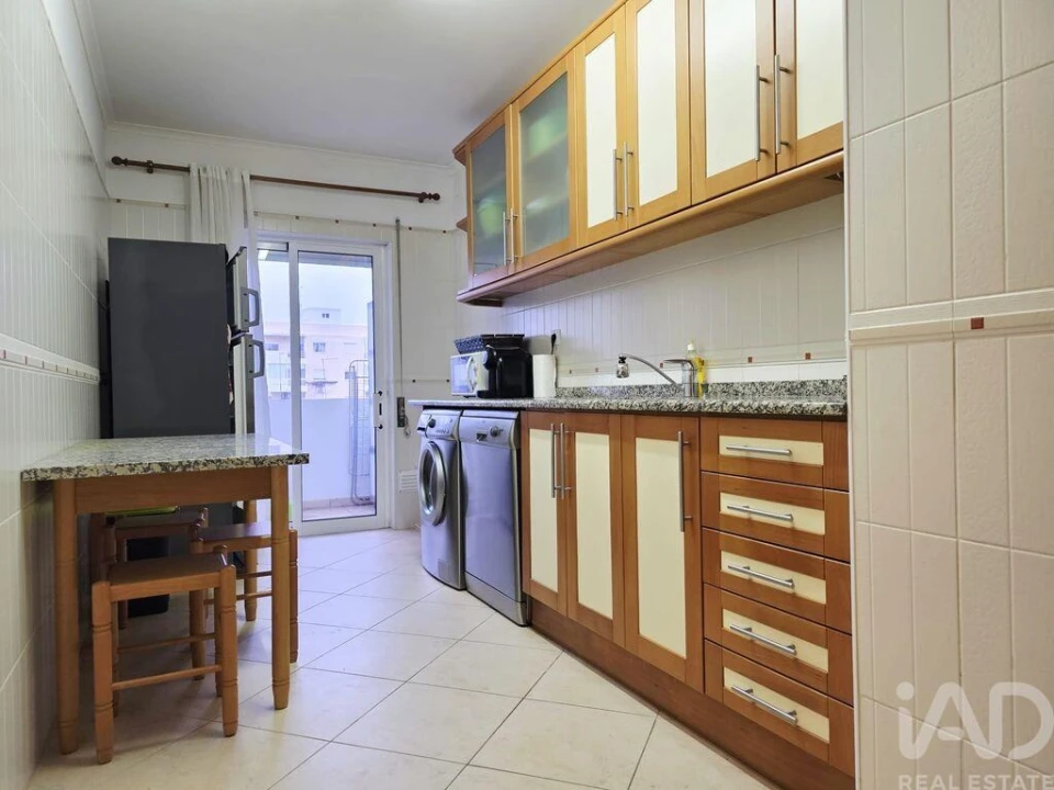 Apartamento T2 para Venda em Olhão Foto 17