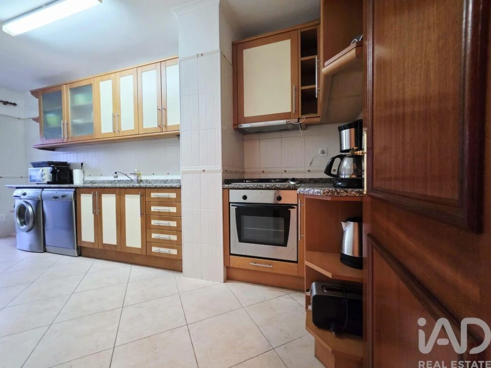 Apartamento T2 para Venda em Olhão Foto 16