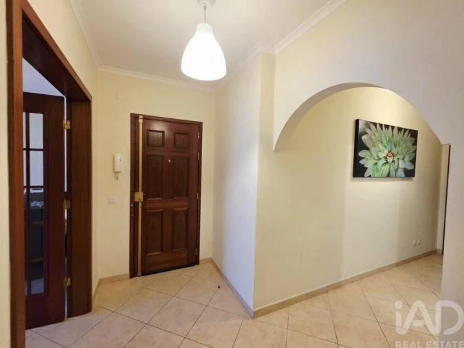 Apartamento T2 para Venda em Olhão Foto 6