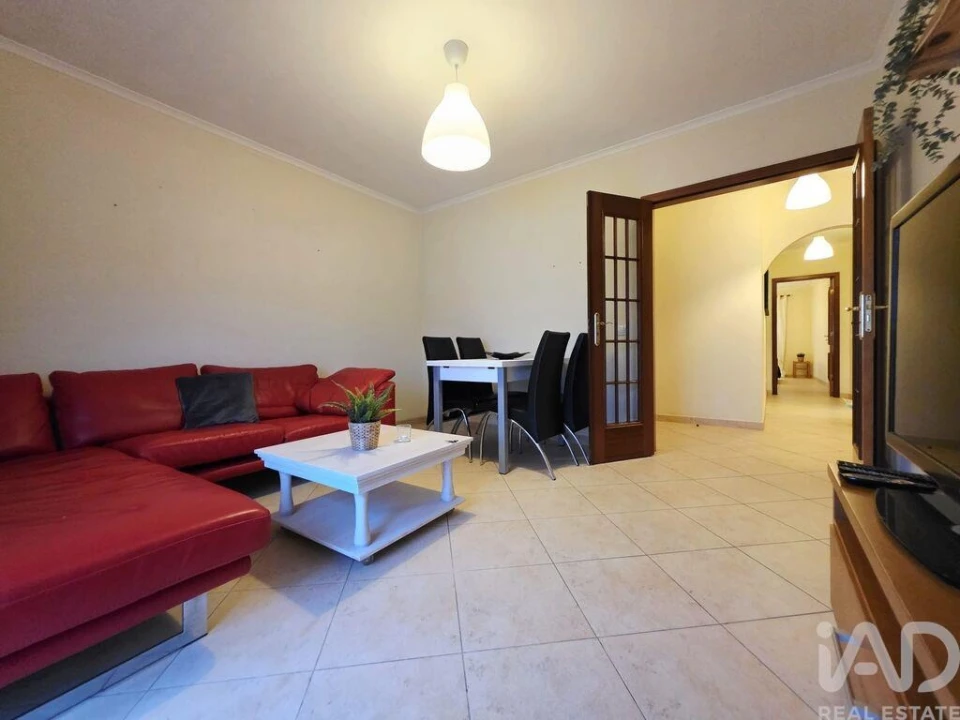 Apartamento T2 para Venda em Olhão Foto 5